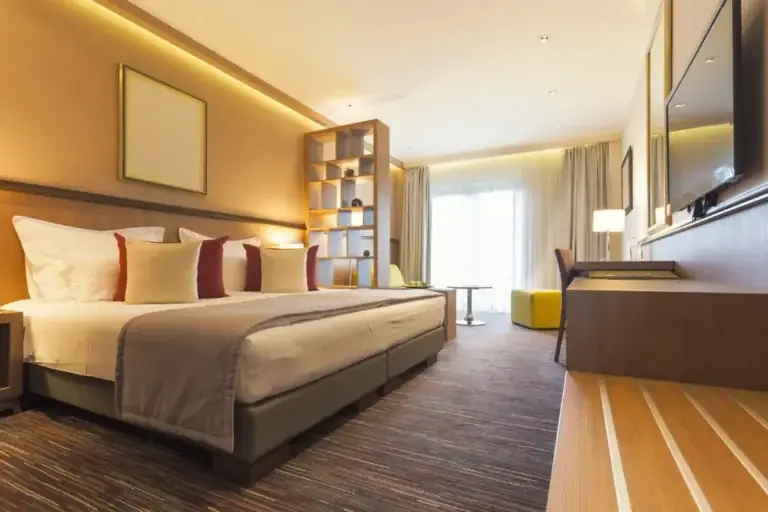 Common Suite Hotels Booking Mistakes: Definitive Guide