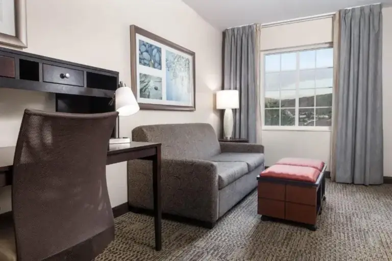 Common Suite Hotels Travel Mistakes: Definitive Guide & Analysis