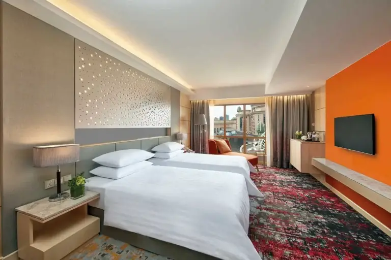Suite Hotels Overview: Definitive Guide & Asset Analysis